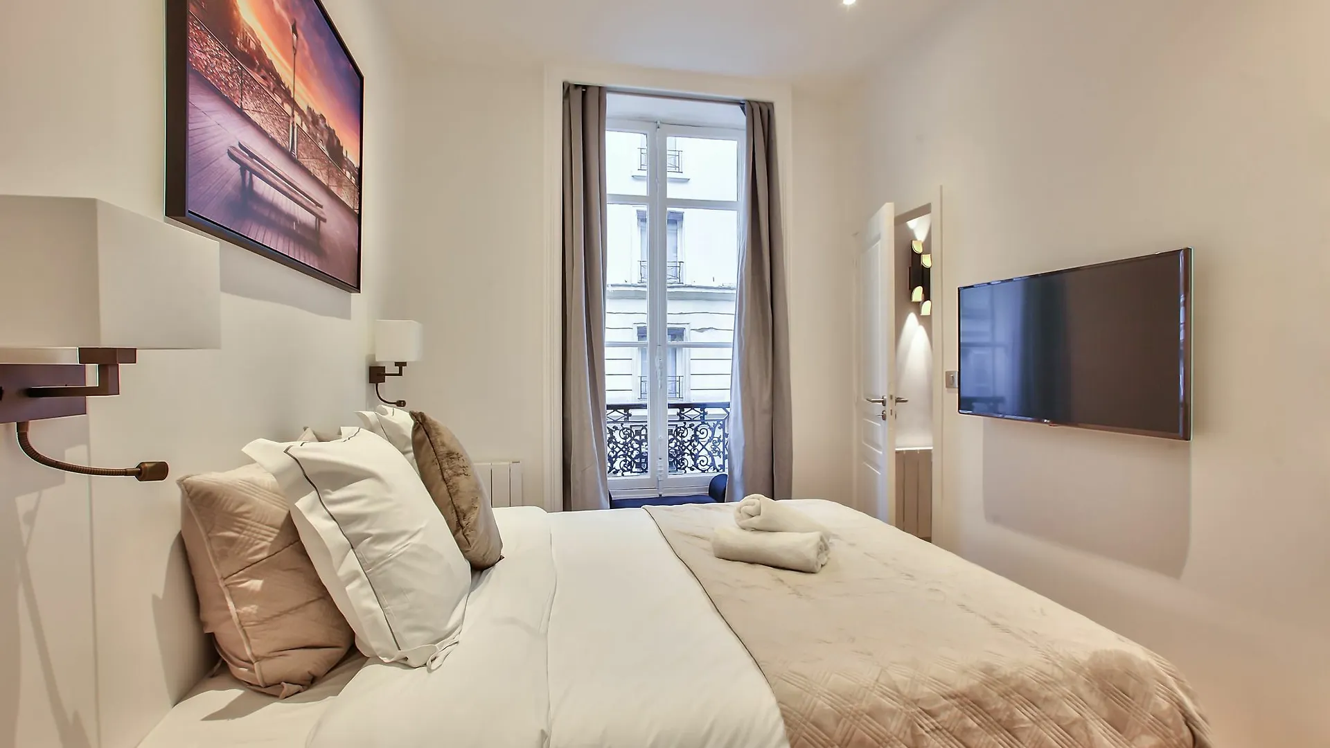 64 - Luxury Flat Champs-elysees 1d * Paris